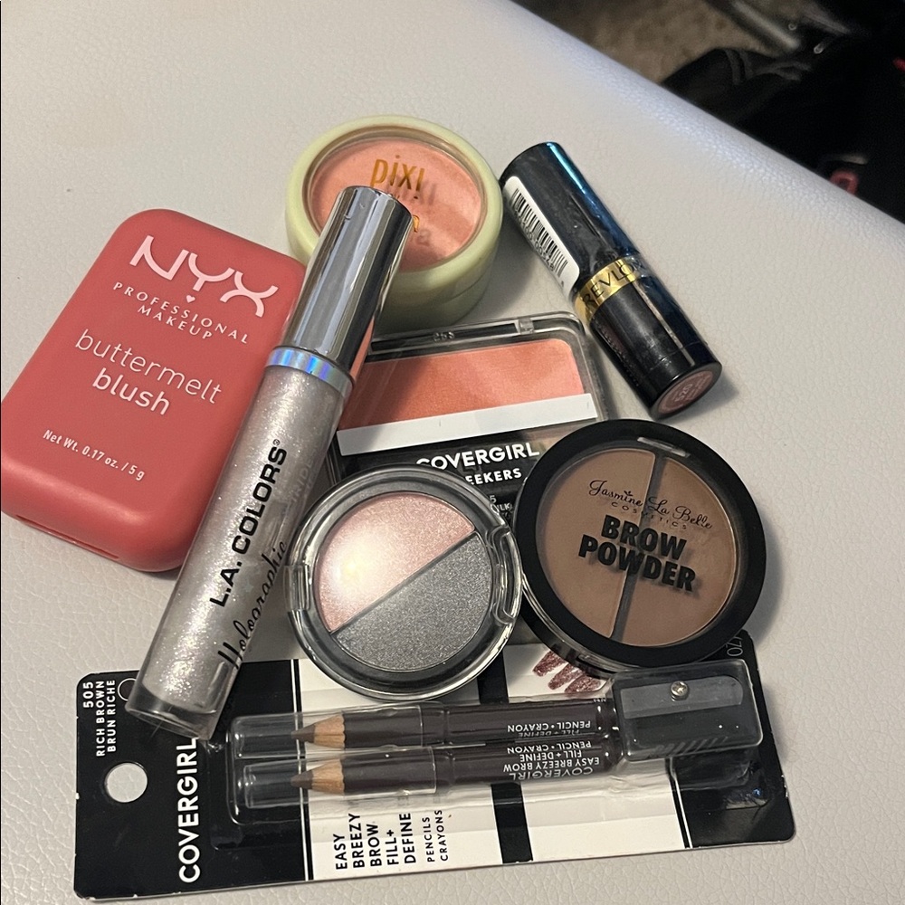 NYX Buttermelt Blush - Soft Pink